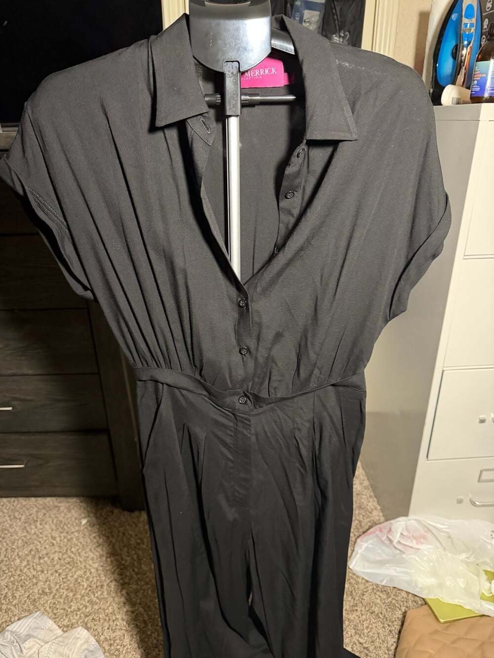 Heidi Merrick Black Button-Front Cap Sleeve Jumpsuit